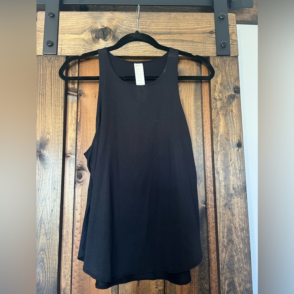 Fabletics Black Cashel Cropped Swing Tank Size Large